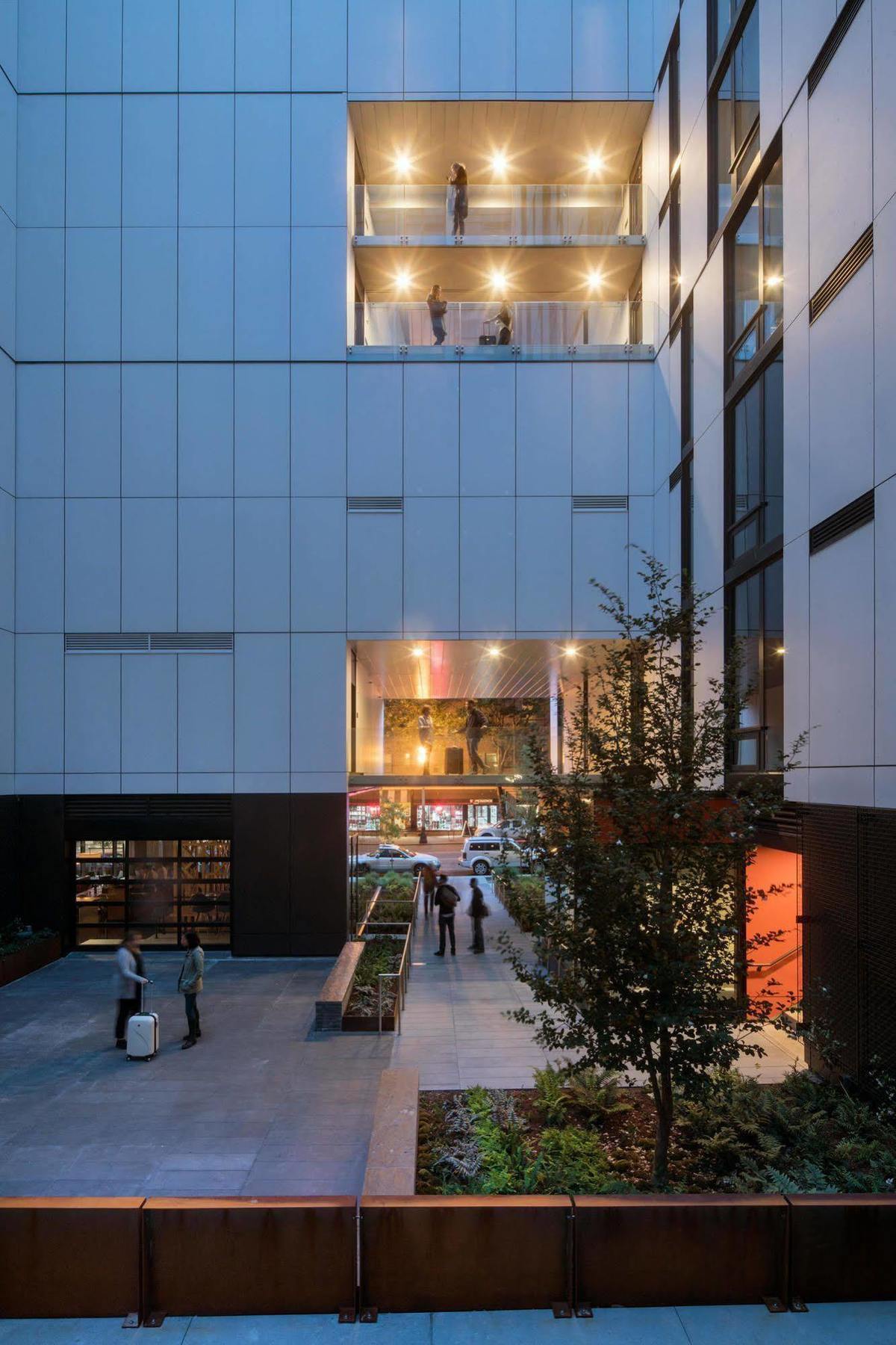 Thompson Seattle, By Hyatt Hotel